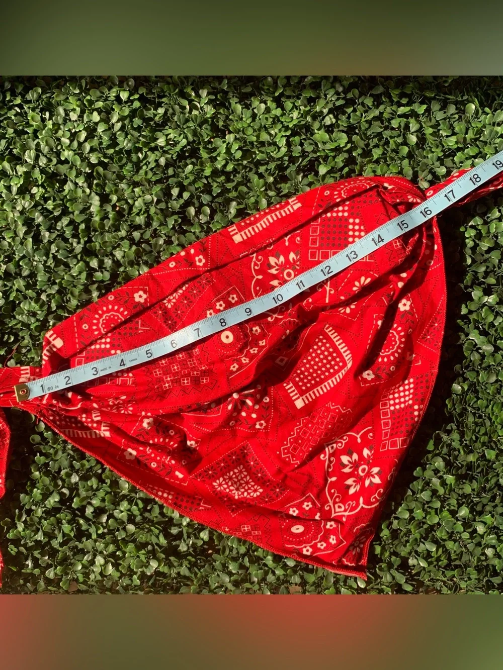 Vintage 70s Dorfman Pacific Co red bandana headkerchief headscarf
